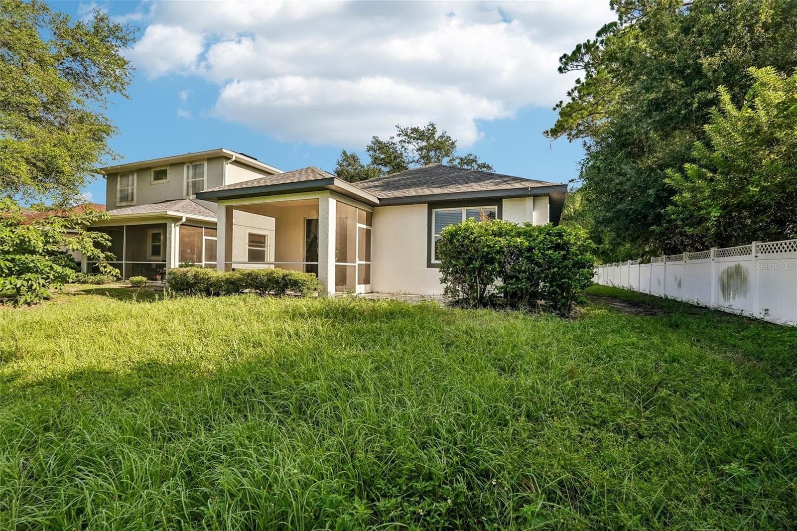 1468 Daryl Dr photo 3