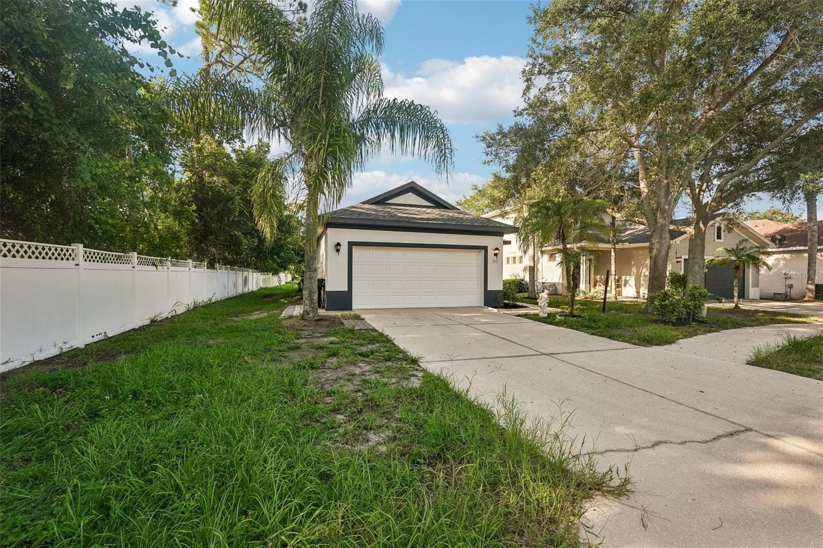 1468 Daryl Dr photo 5