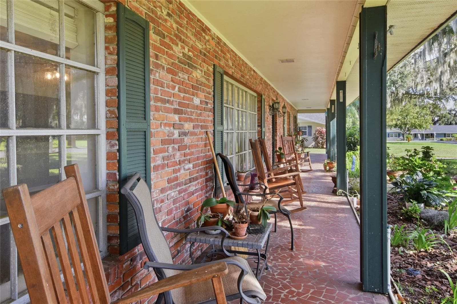 4211 Forest Hills Dr photo 3