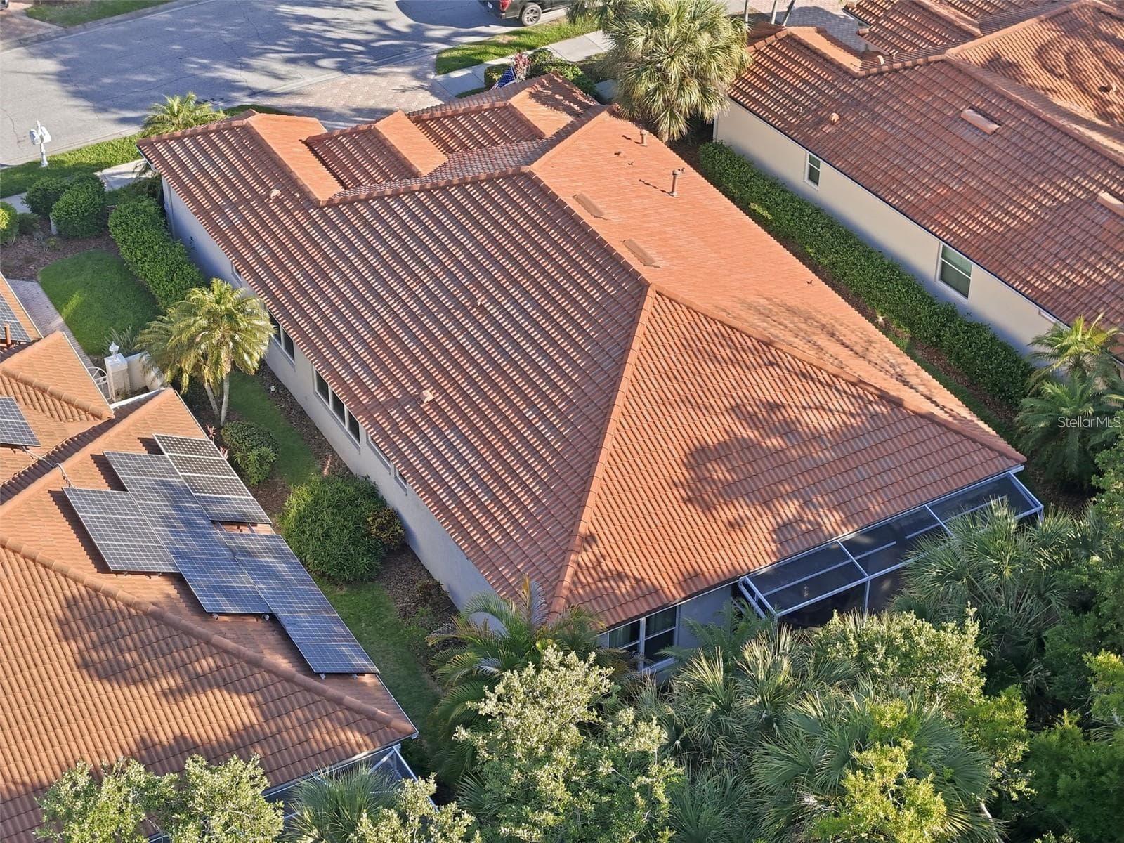 5127 Hanging Moss Ln photo 4