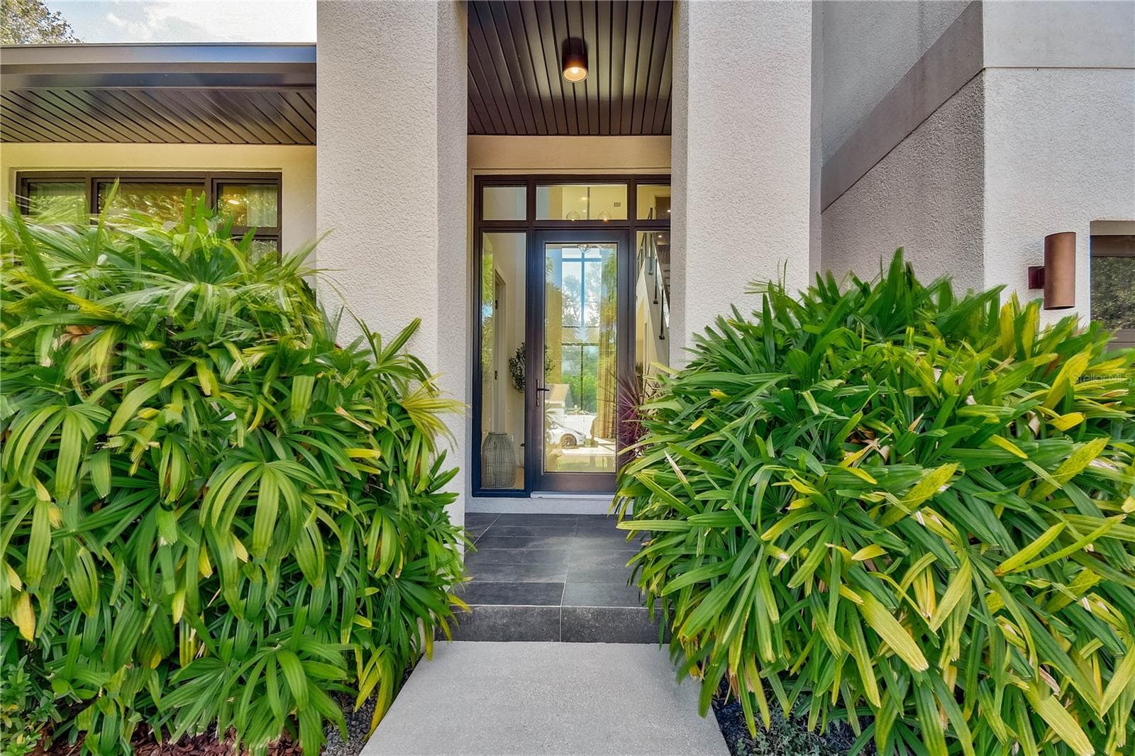 1551 Pasadena Dr photo 5