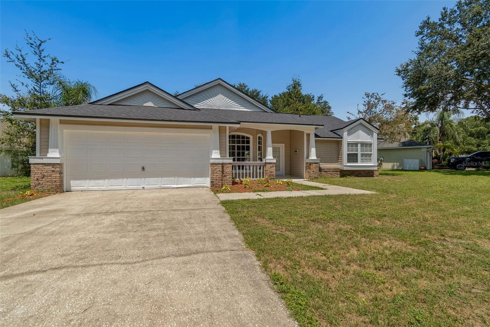 3315 Silverpond Dr photo 3