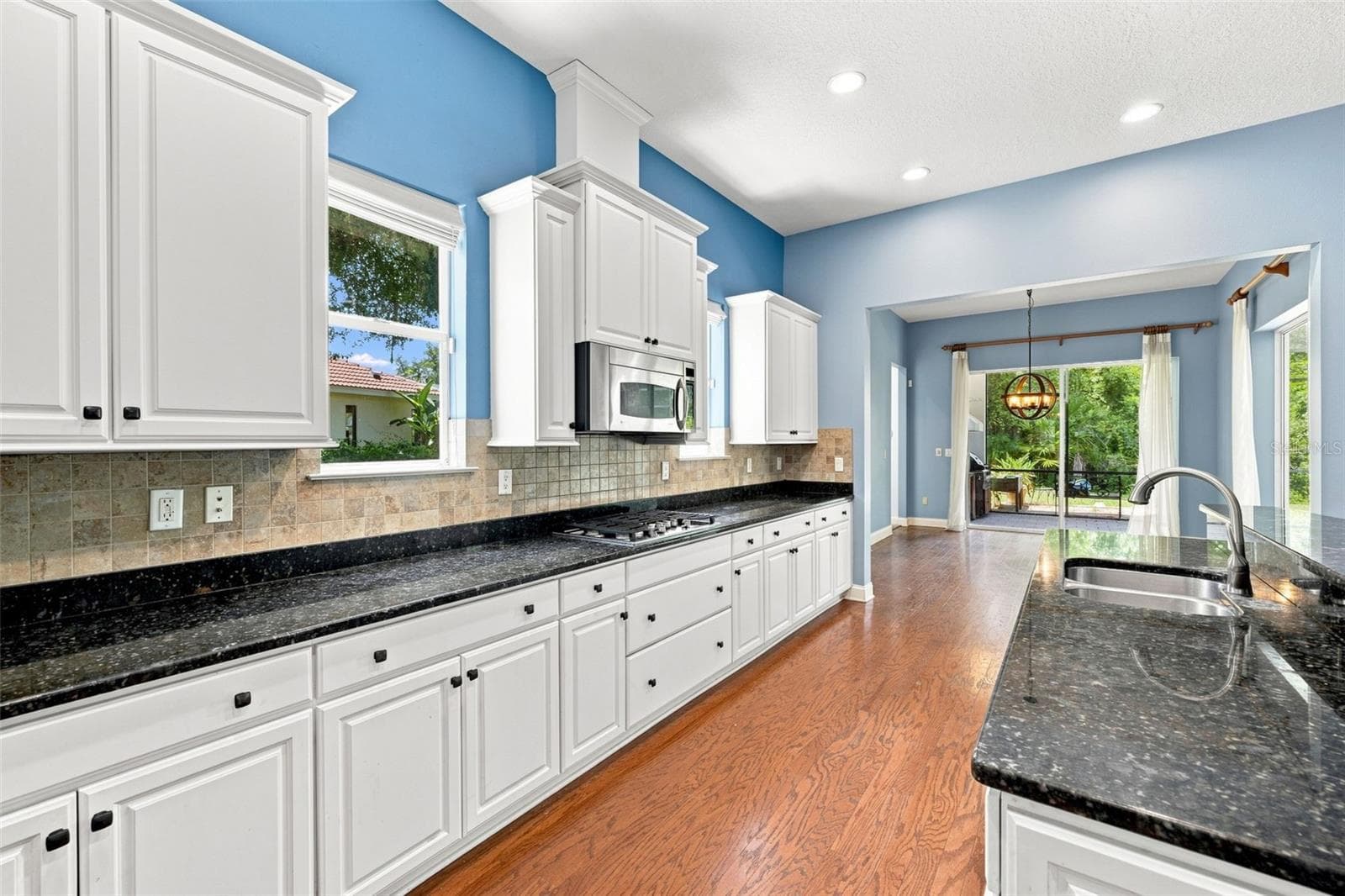 21201 Sky Vista Dr photo 4