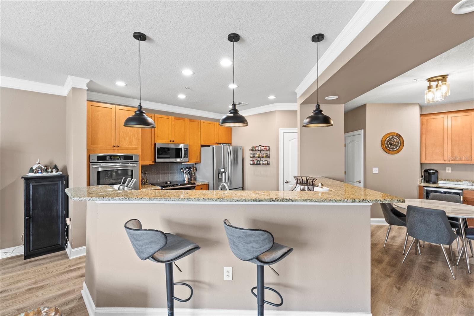 6319 Sunset Bay Cir photo 5