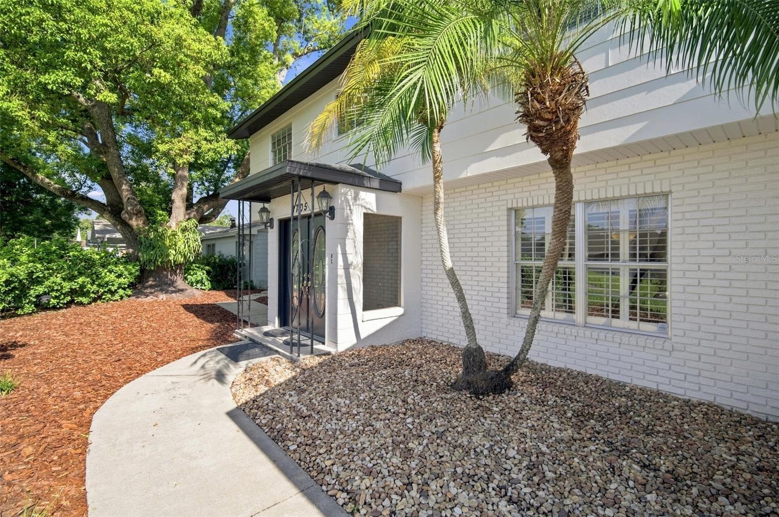 2705 Silver Lake Ave photo 3