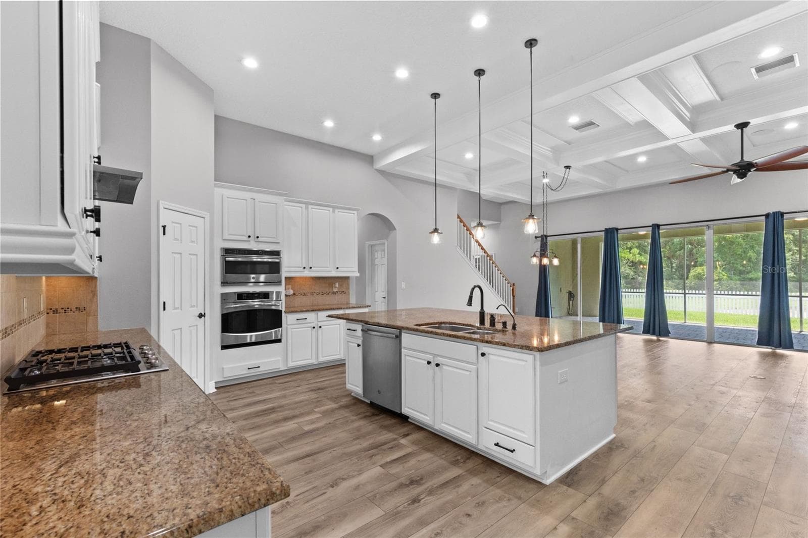 27816 Cobalt Ln photo 3