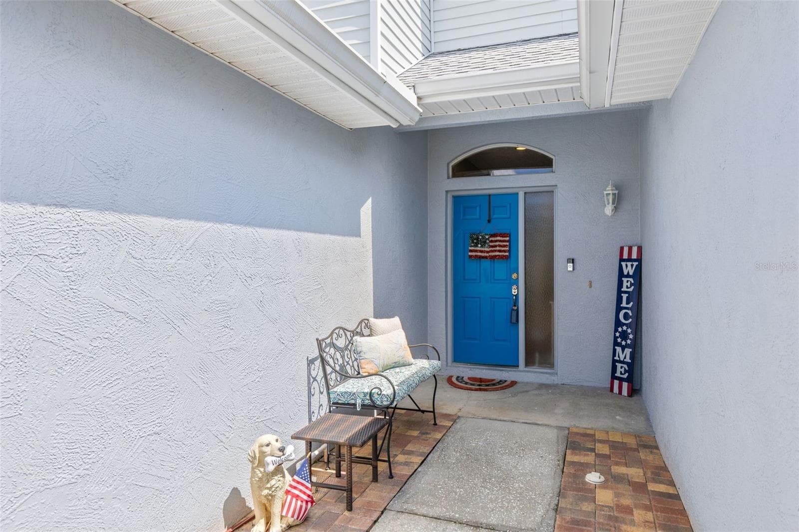 216 Hemingway Dr photo 3