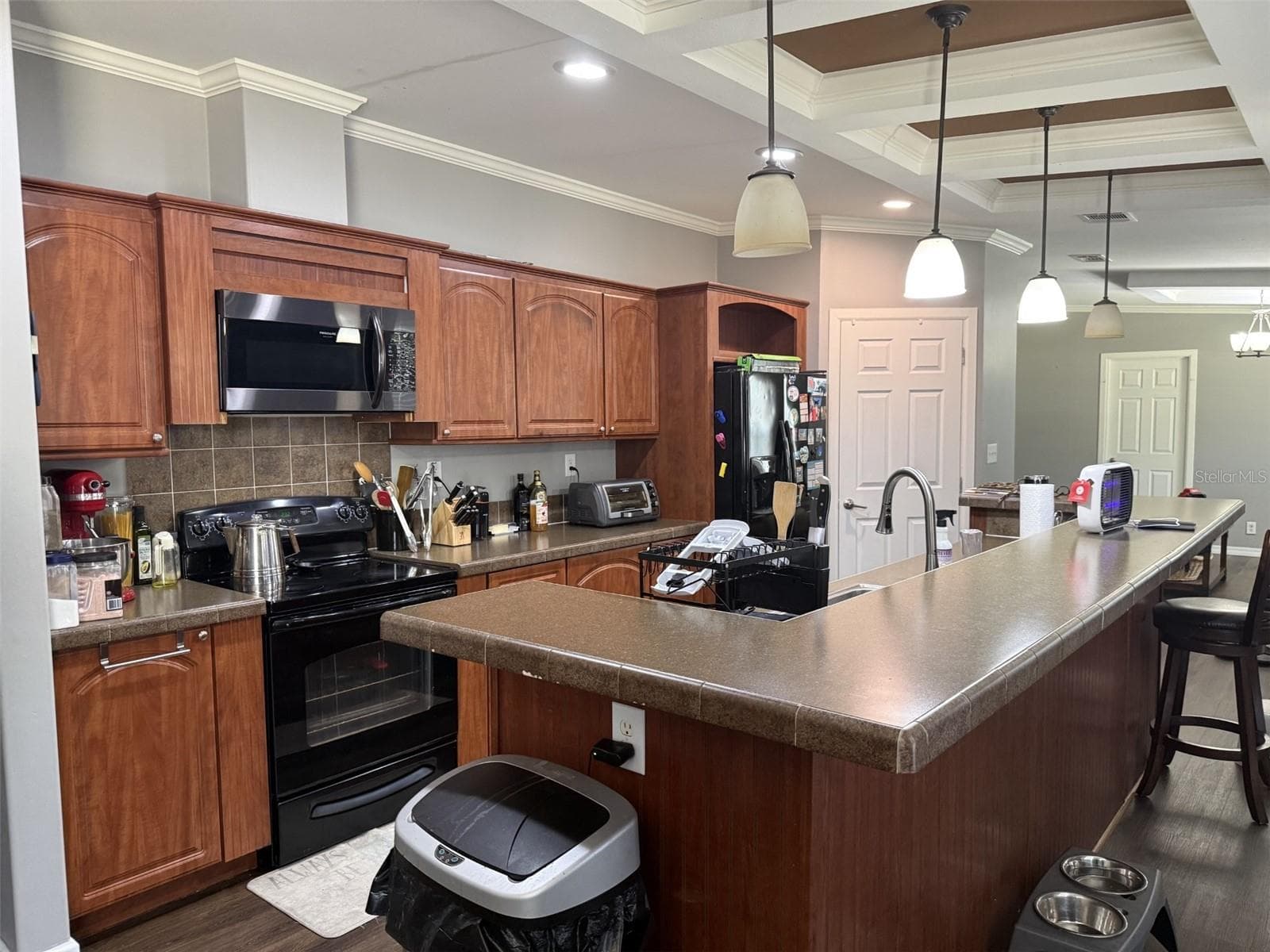 12091 Pinetree Ln photo 3