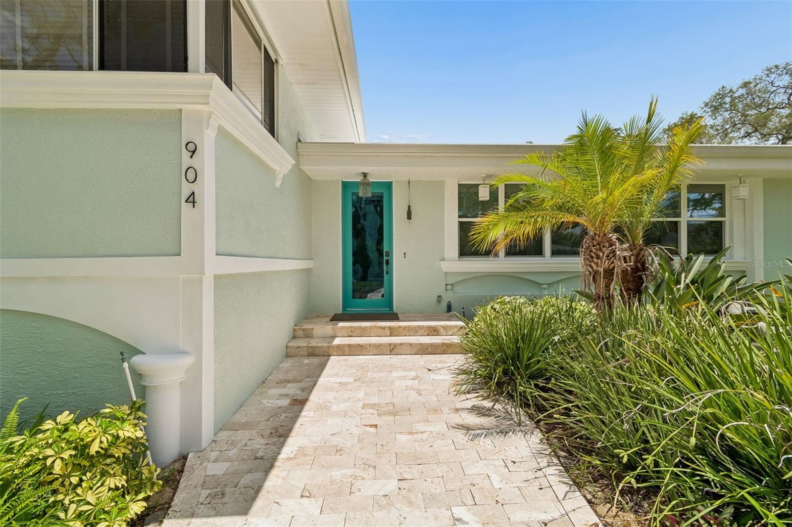 904 Bayshore Dr photo 2