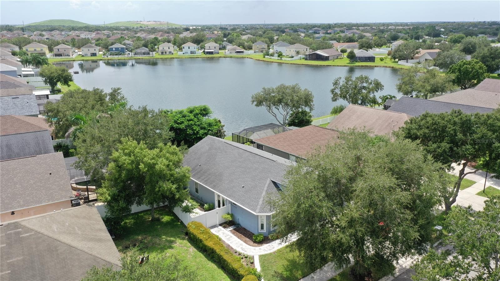 13429 Fladgate Mark Dr photo 2