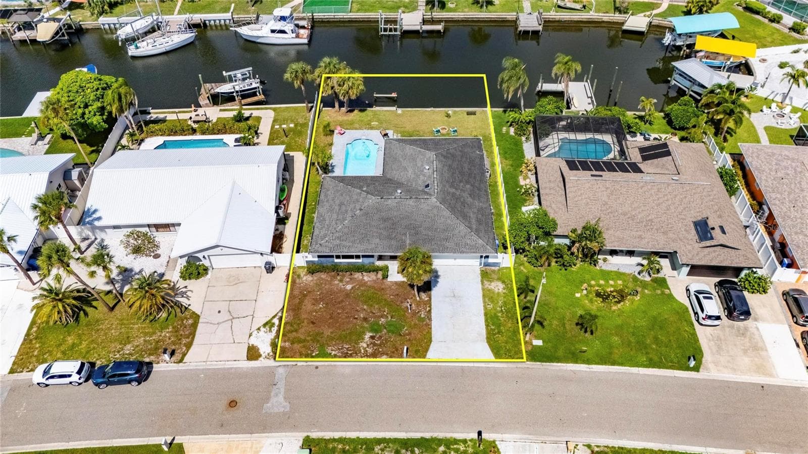 6314 Wisteria Ln photo 3