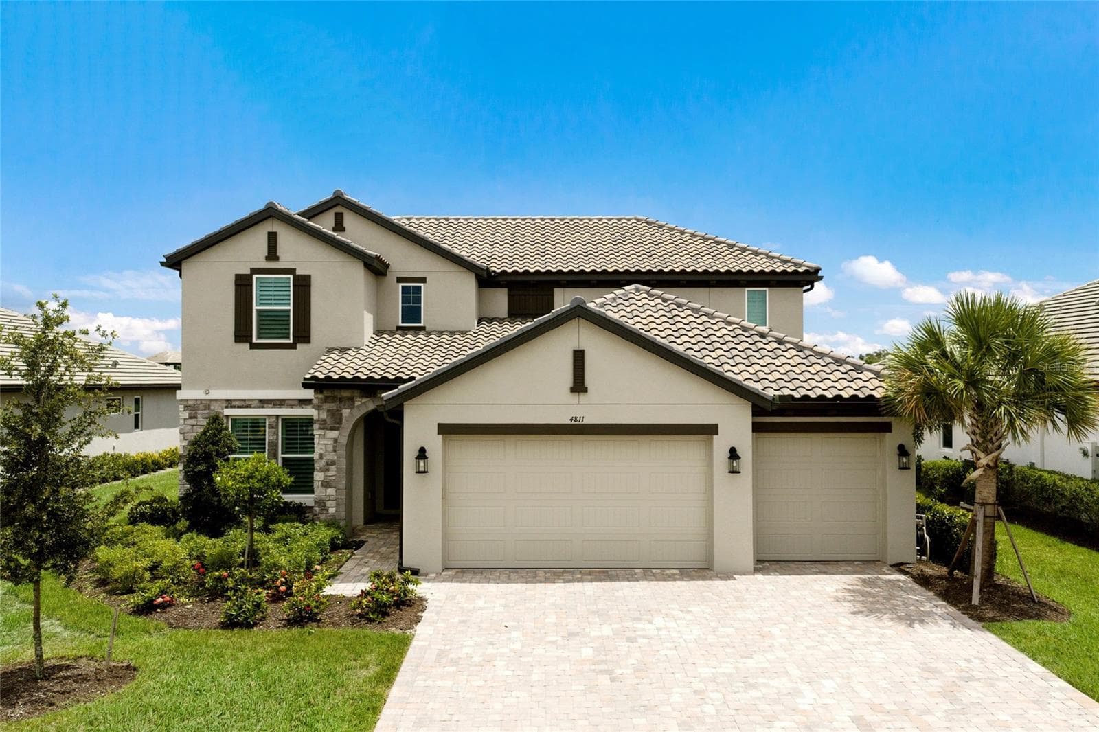 4811 Honey Dew Ln photo 2