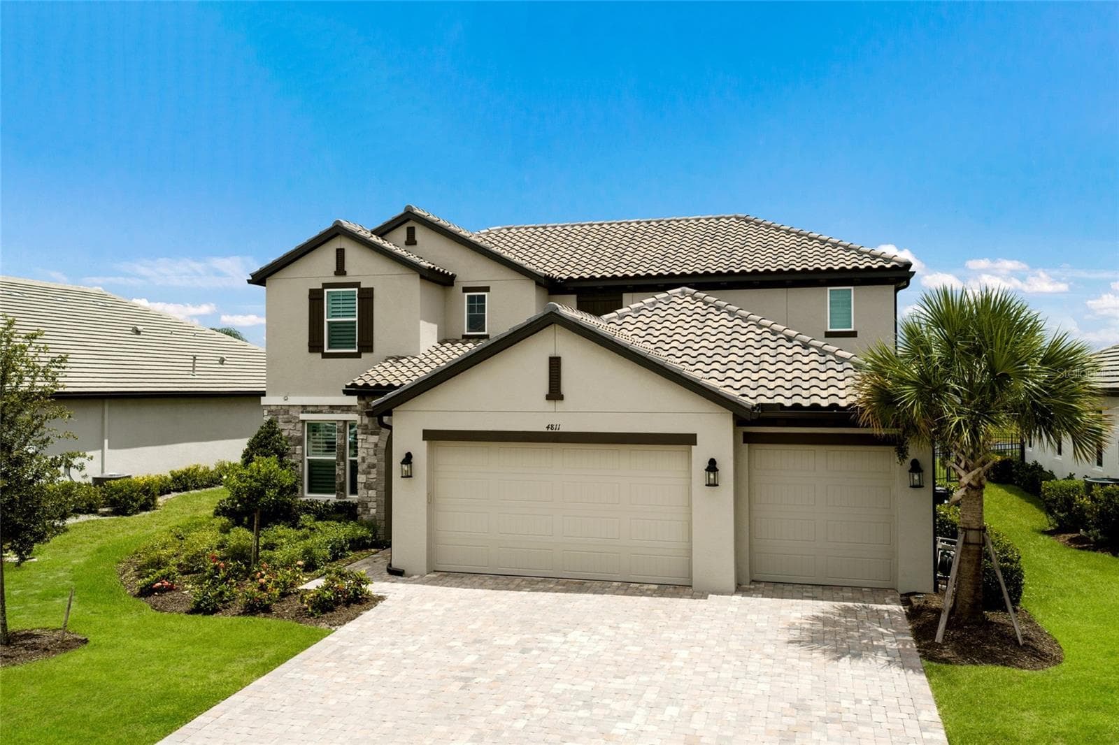 4811 Honey Dew Ln photo 4