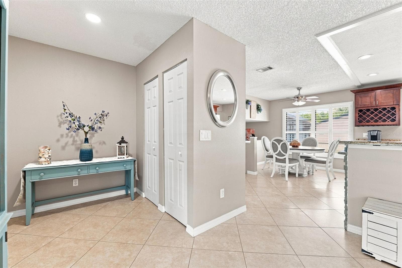15868 Country Lake Dr photo 5
