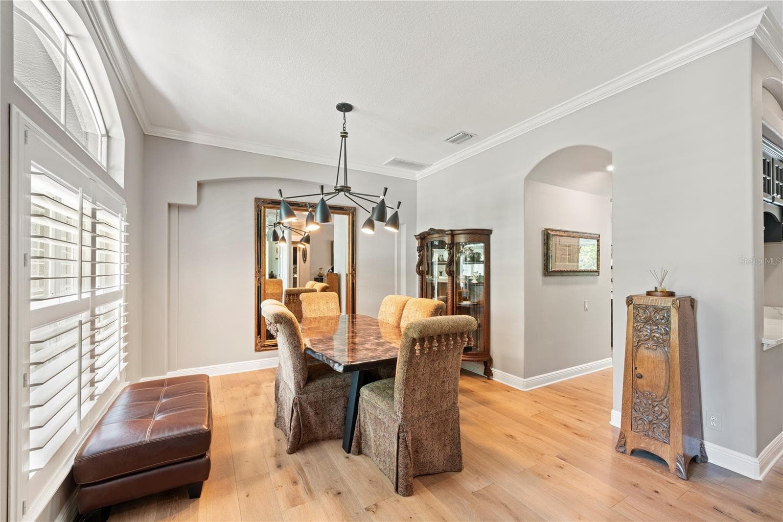 2805 Berwick Dr photo 4