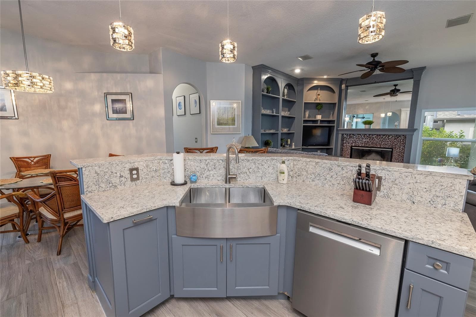 3009 Key Harbor Dr photo 5