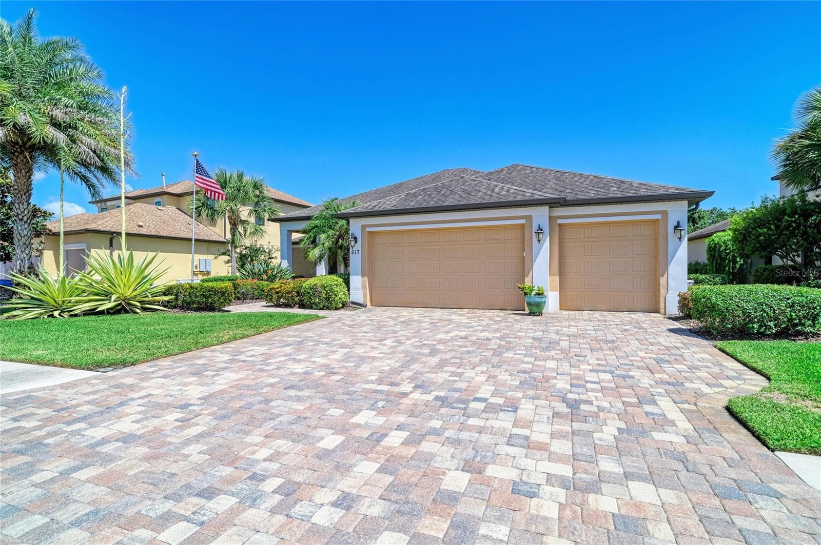 517 Chantilly Trl photo 3