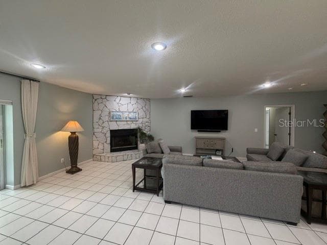 2241 Winterset Rd photo 4