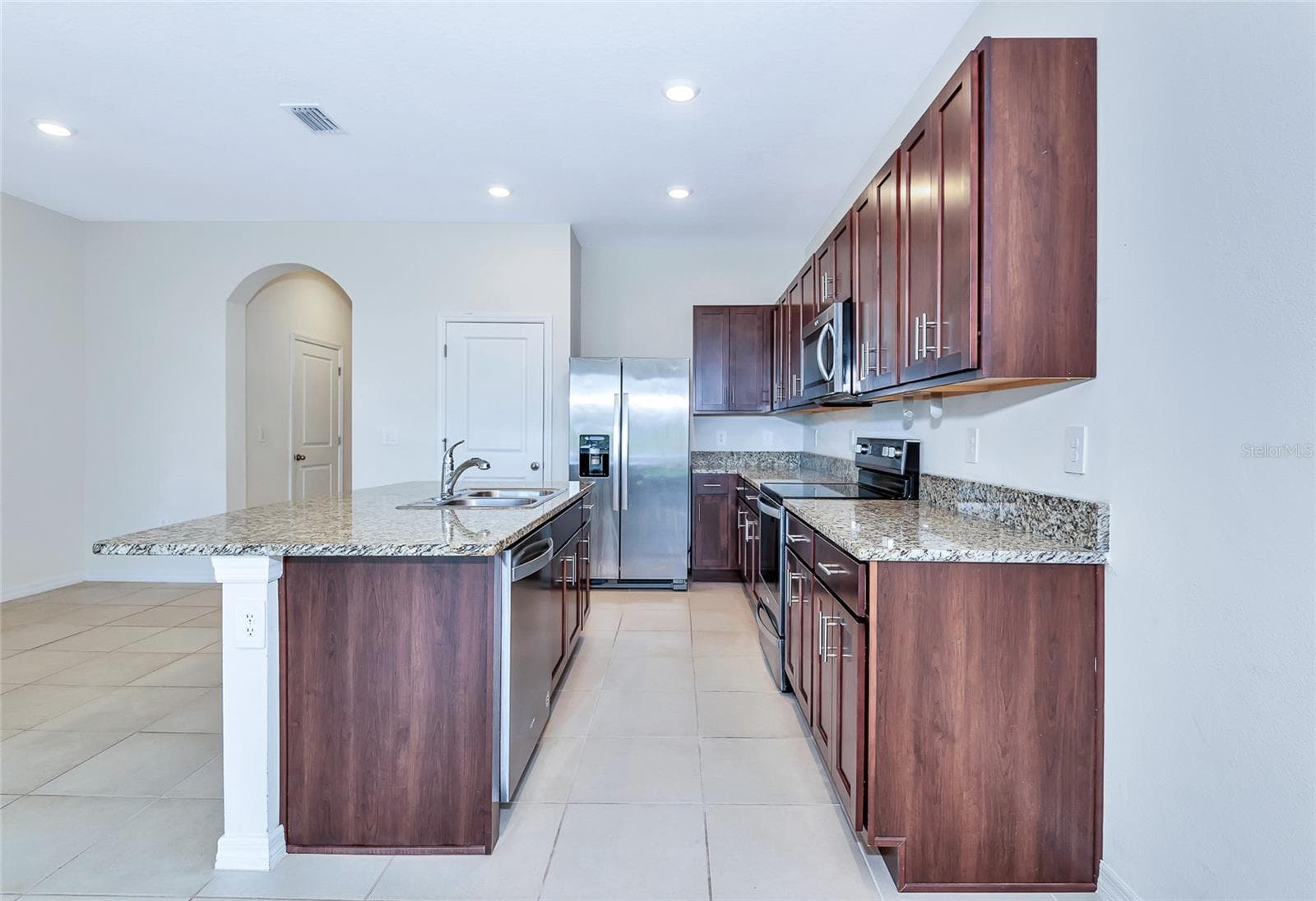 8657 Milestone Dr photo 3