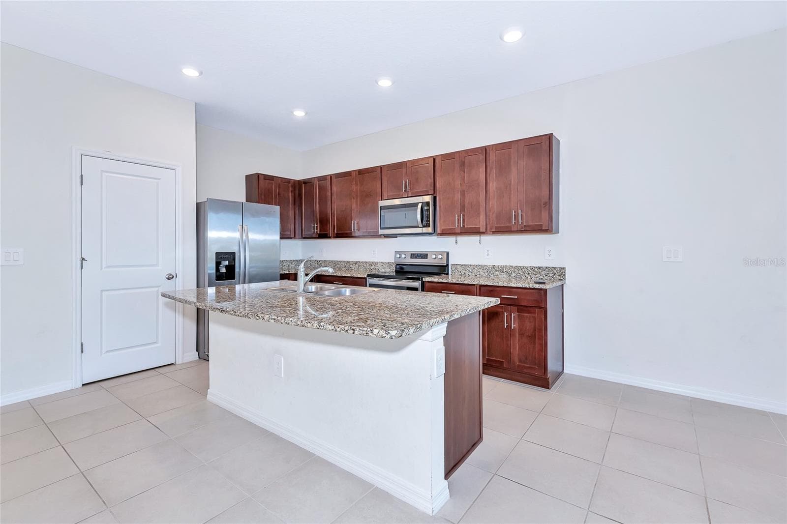 8657 Milestone Dr photo 5