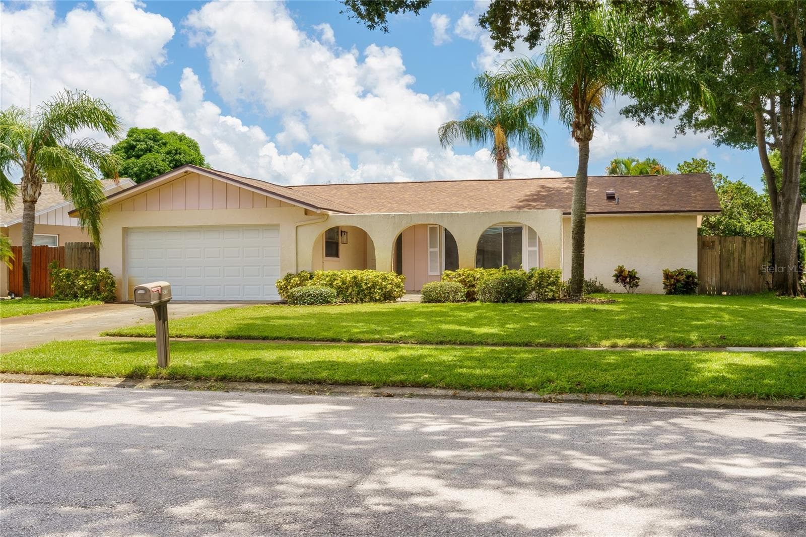 2419 Timbercrest Cir W photo 2
