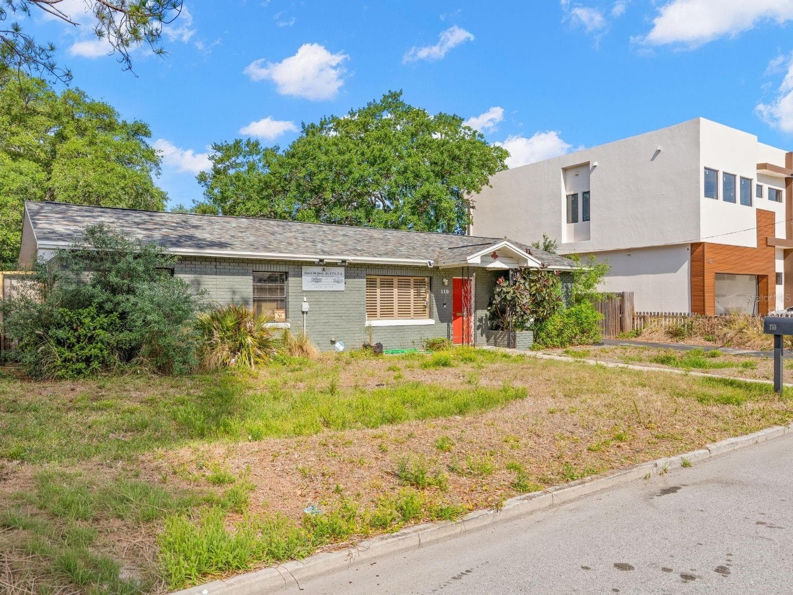 110 N Lincoln Ave photo 4