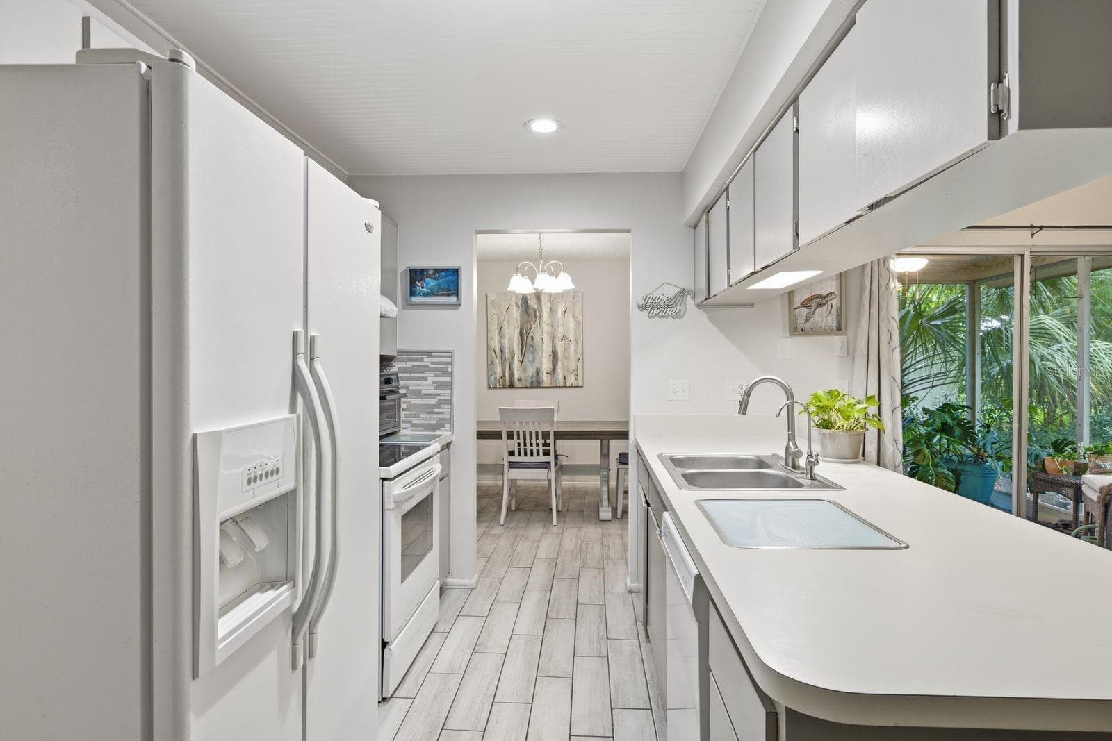 10624 Encino CT photo 4