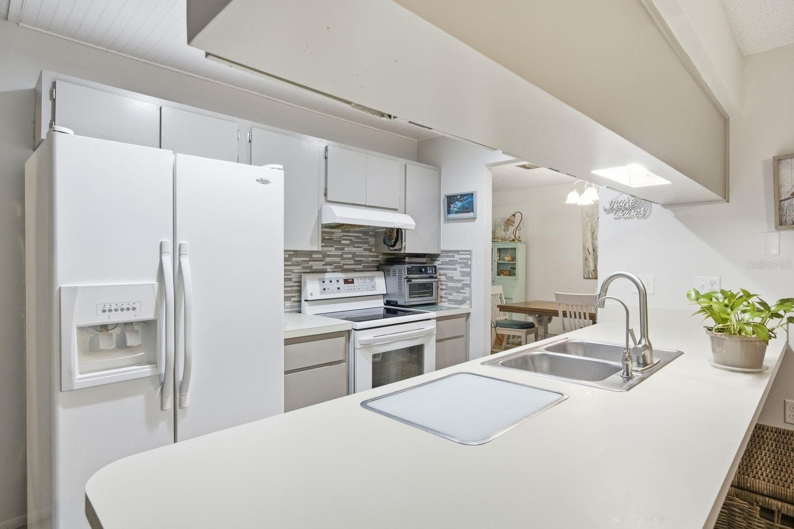 10624 Encino CT photo 5