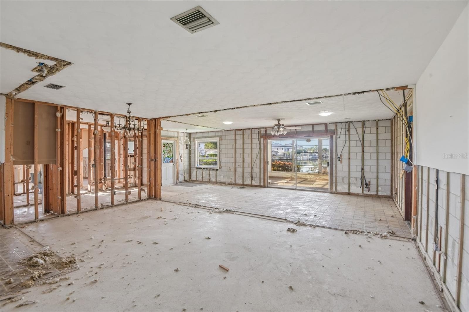 4008 Dana Shores Dr photo 3