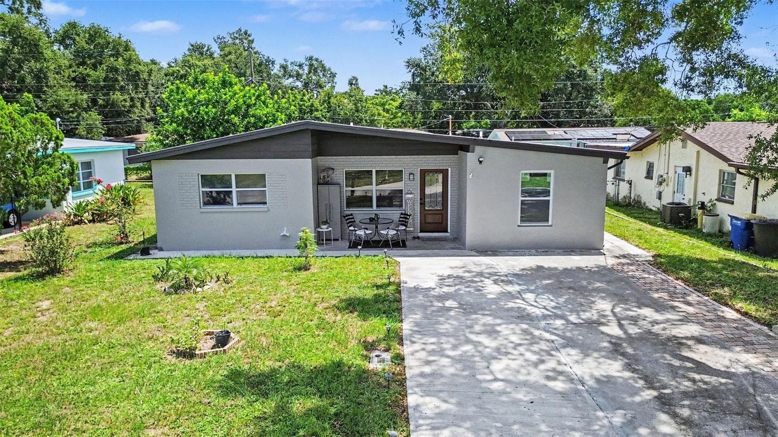 1935 Atlantis Dr photo 4