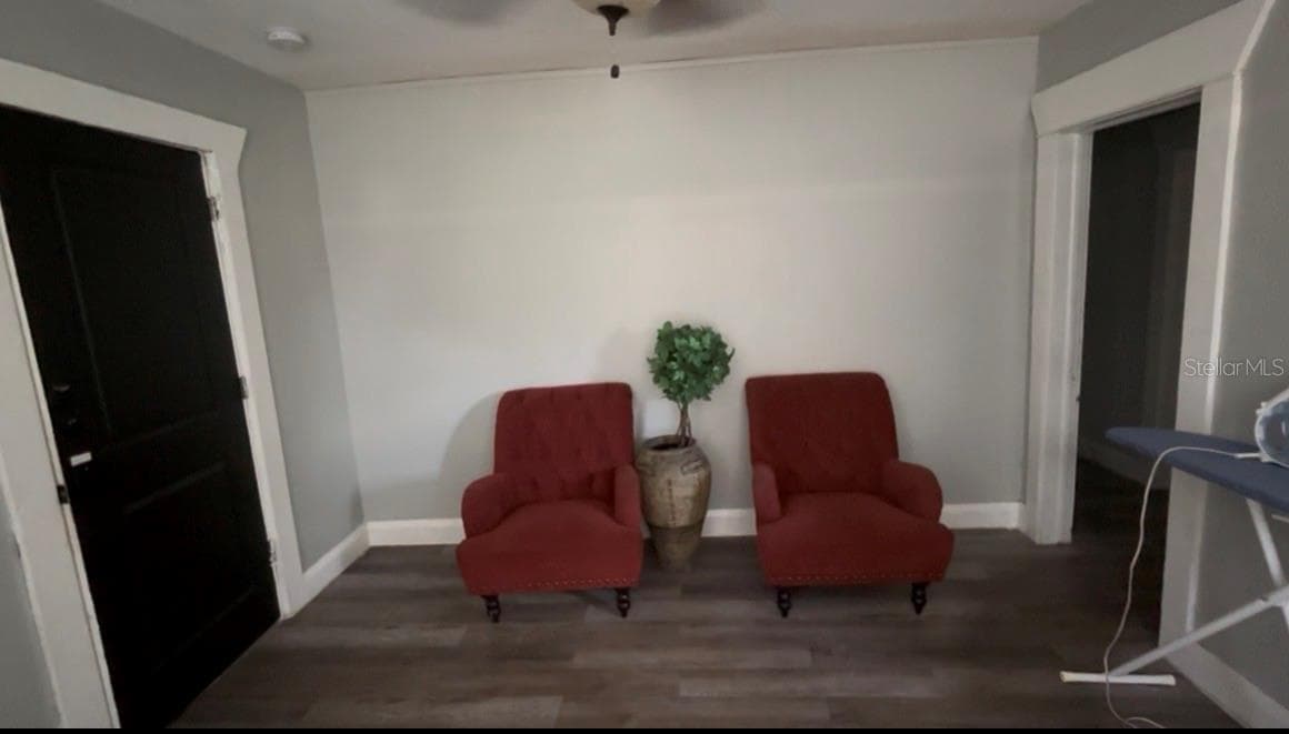611 N Lincoln Ave photo 3