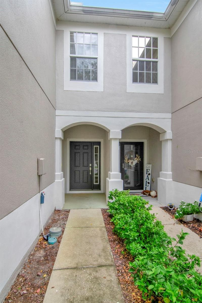 10208 Estero Bay Ln photo 2