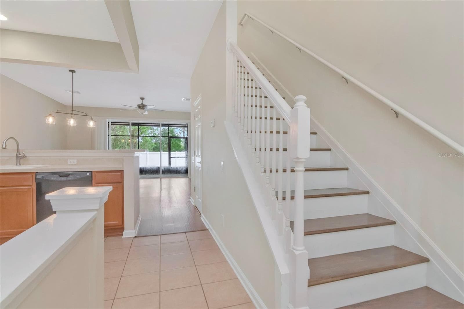 10208 Estero Bay Ln photo 4