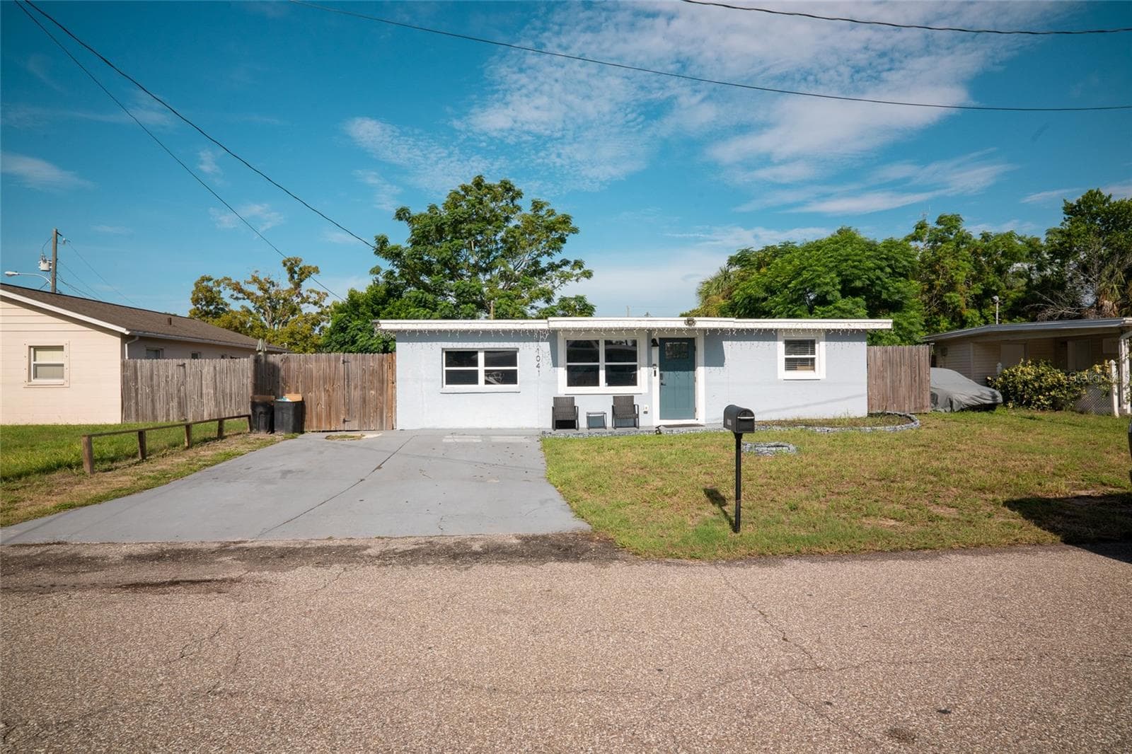 11041 Taft Dr photo 4