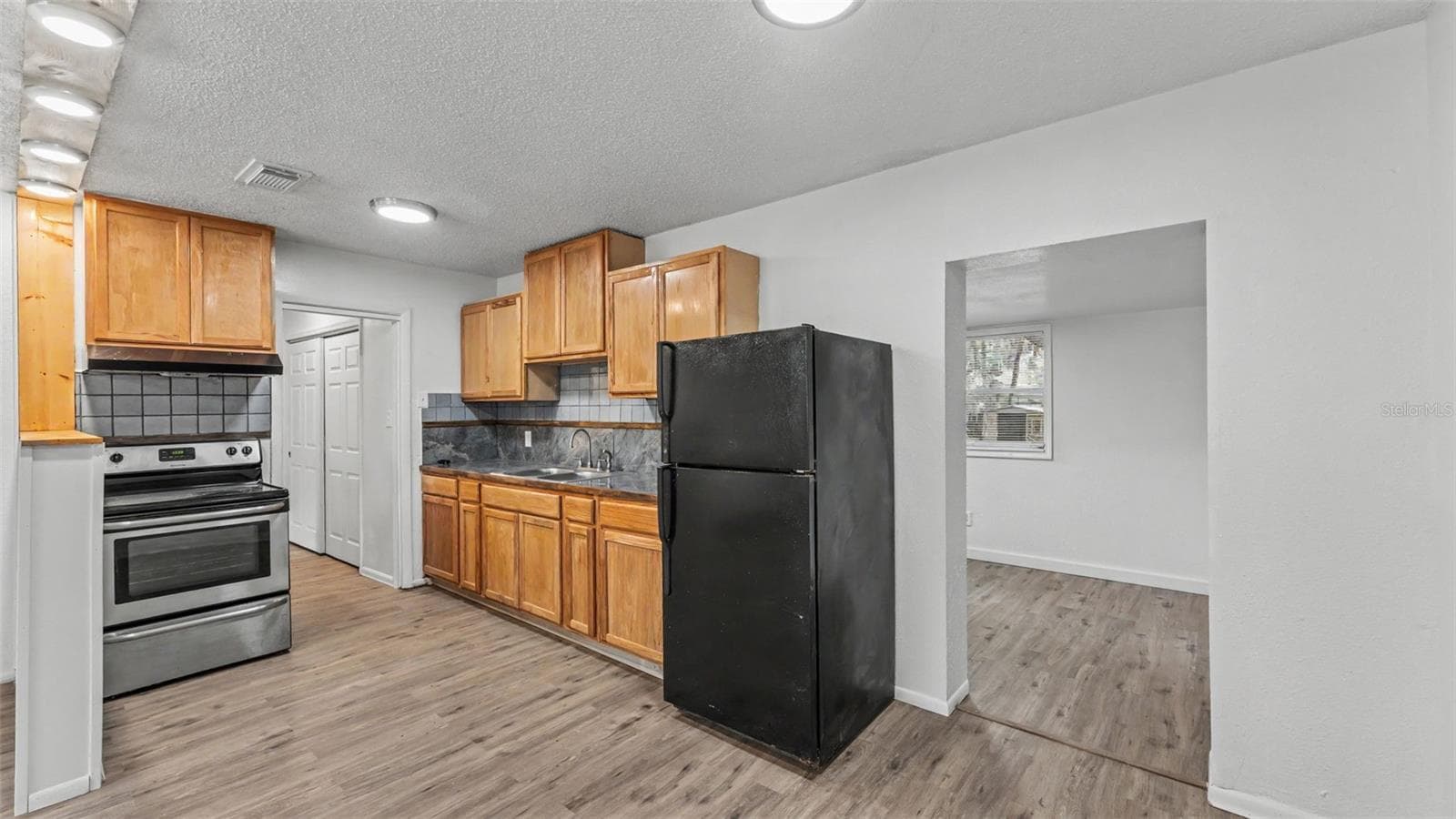 5039 Layton Ln photo 5