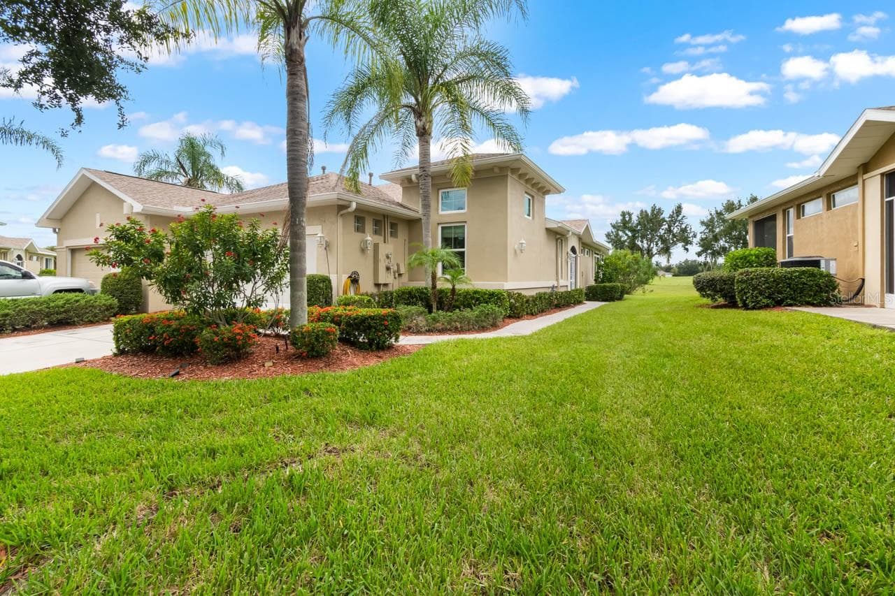 1160 Jameson Greens Dr photo 2