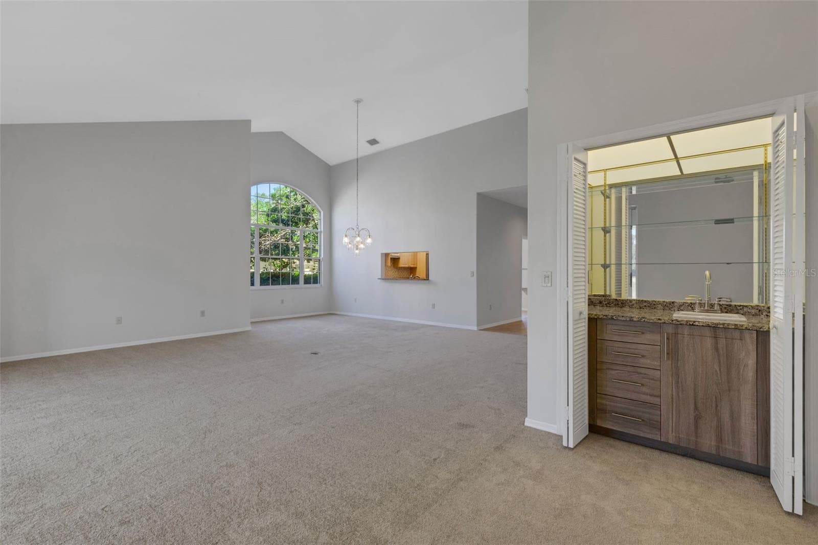 4044 Penshurst Park photo 4