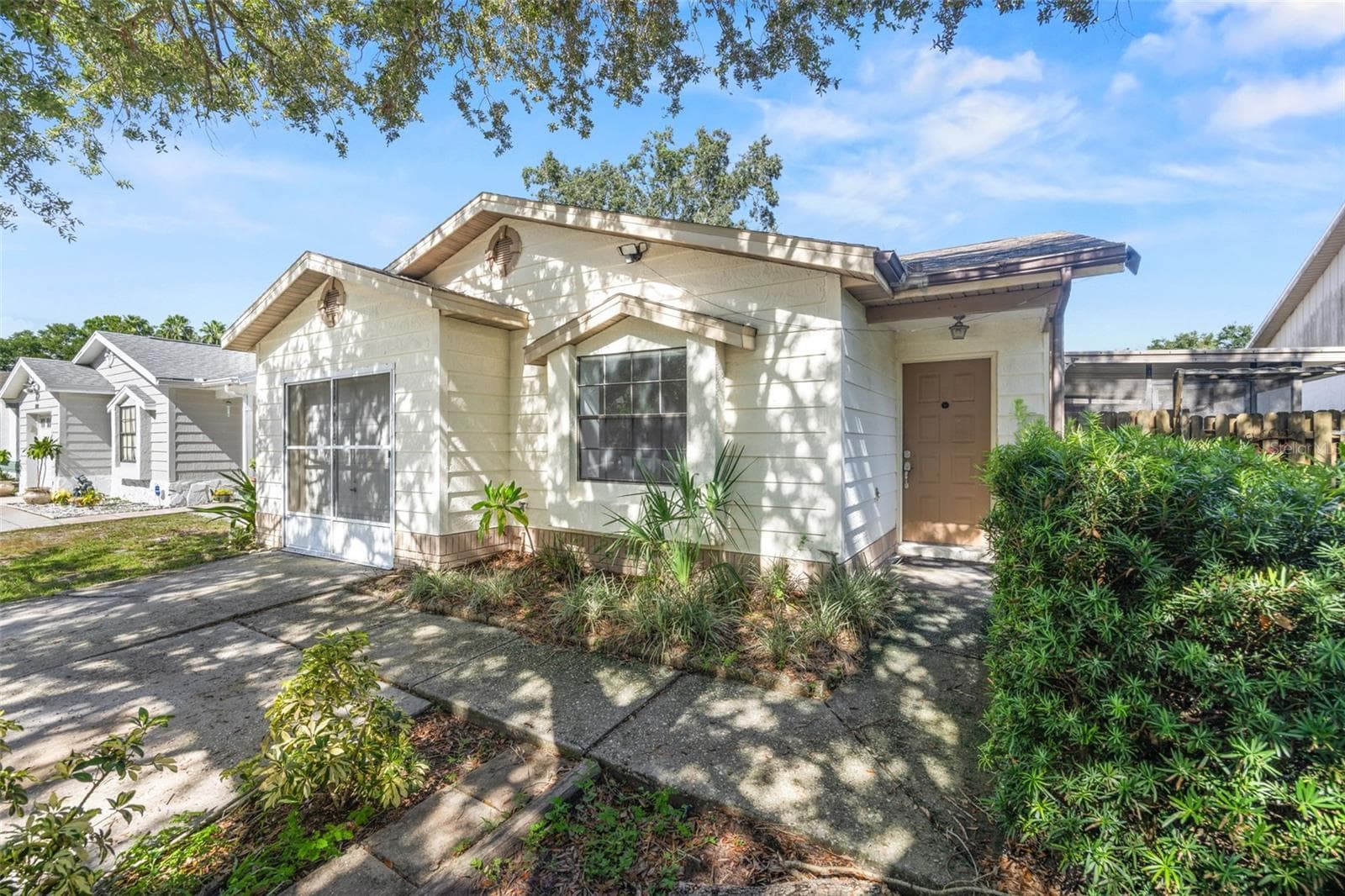 13427 Laraway Dr photo 2