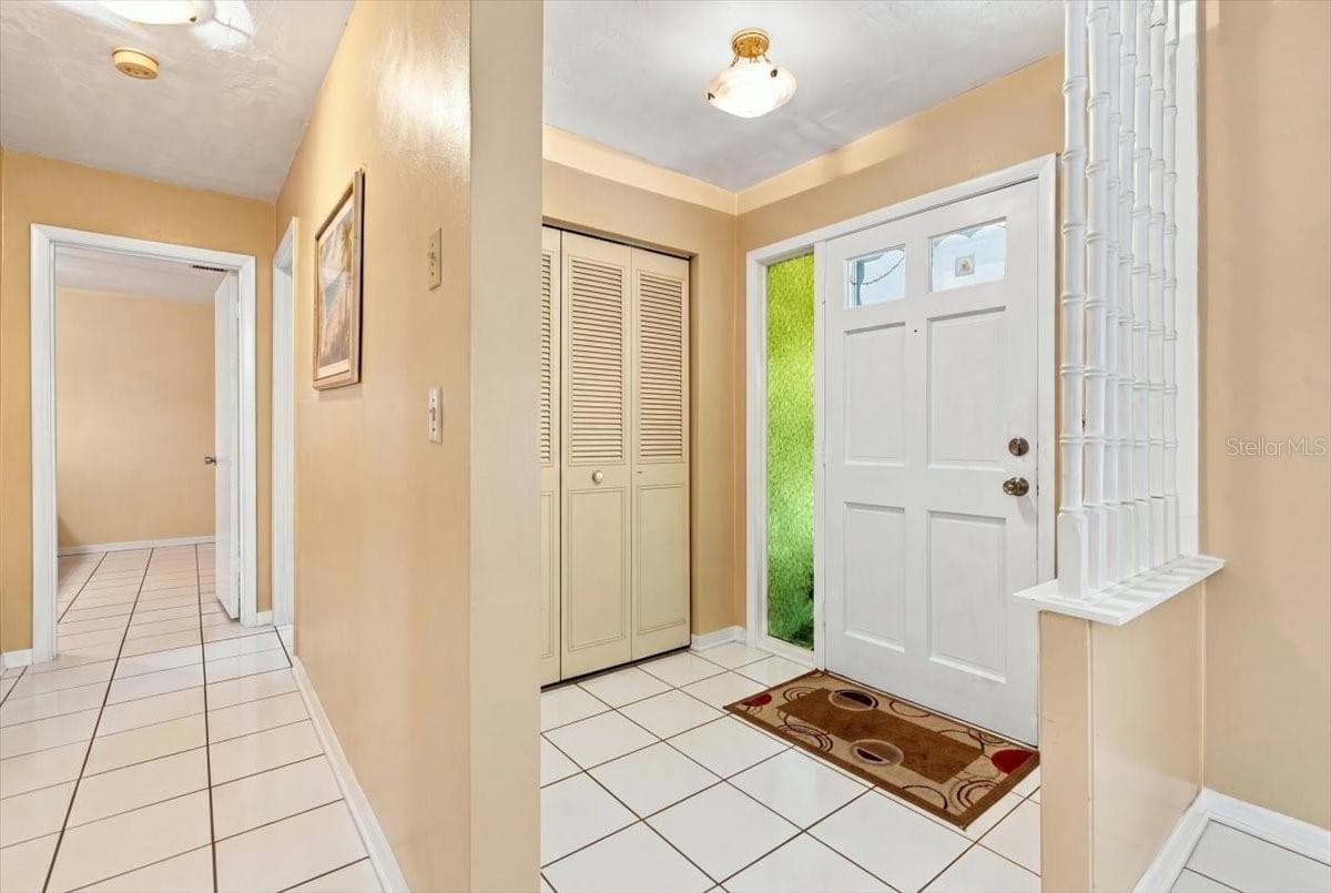7222 Holiday Dr photo 4
