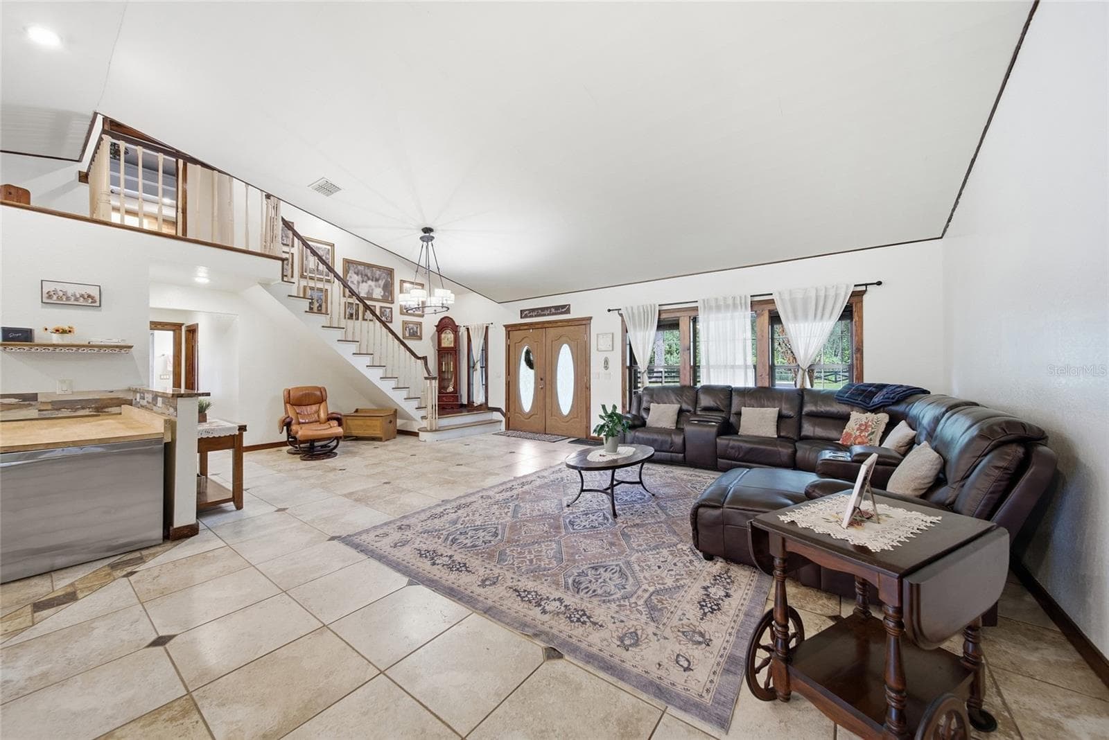 22289 Cheraton Rd photo 4