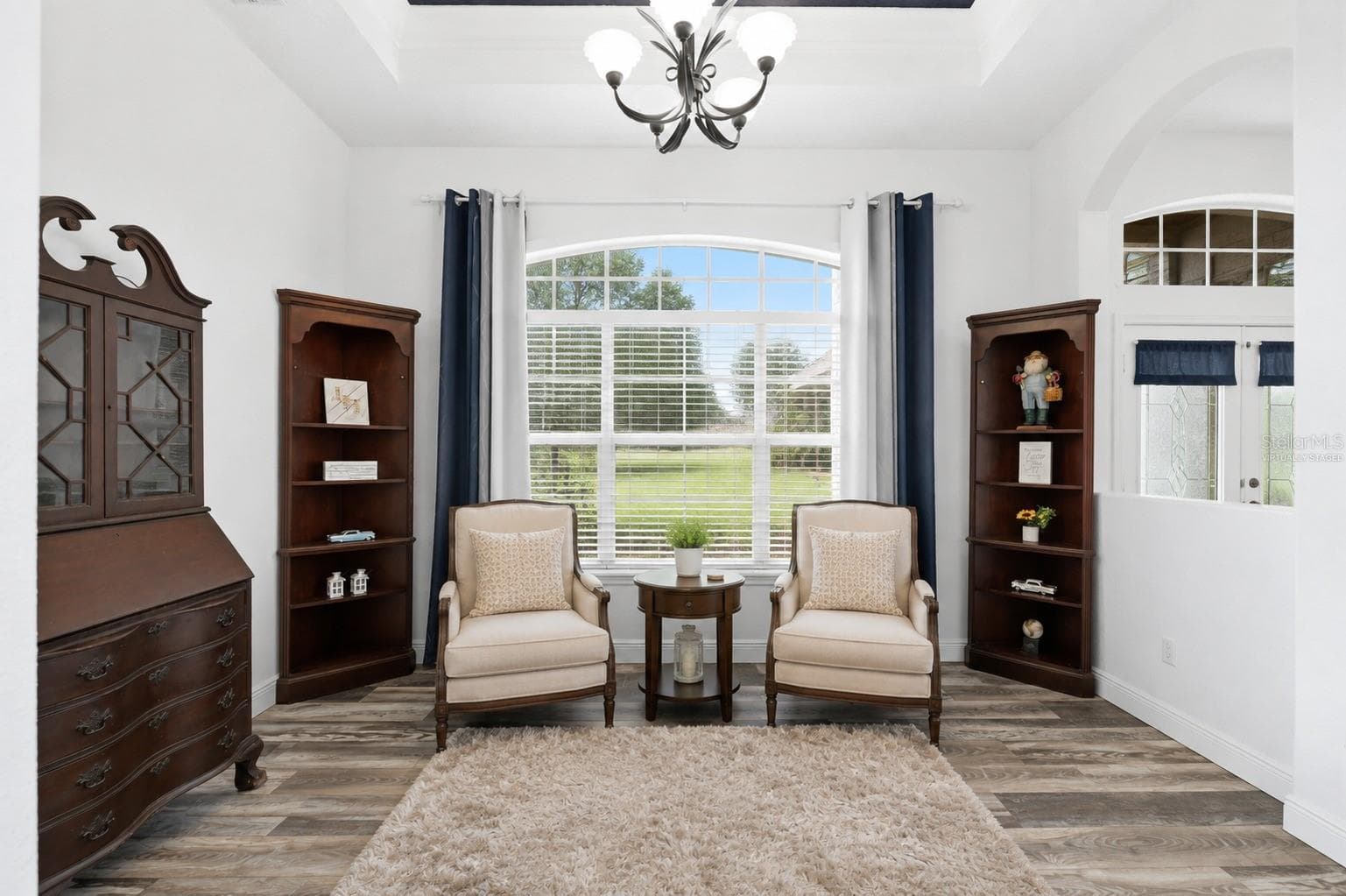 12041 Sapphire Dr photo 5