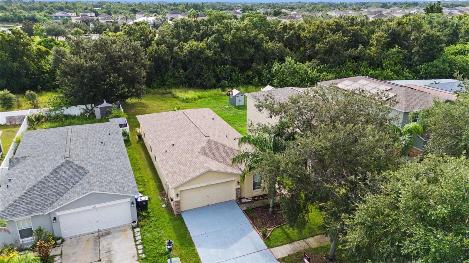 7838 Carriage Pointe Dr photo 4