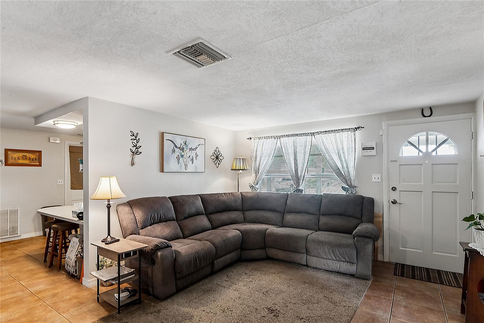 7106 Palisade Dr photo 2