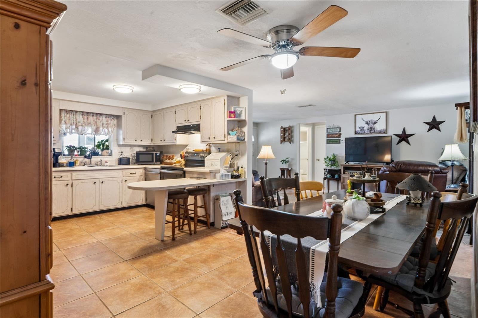 7106 Palisade Dr photo 3