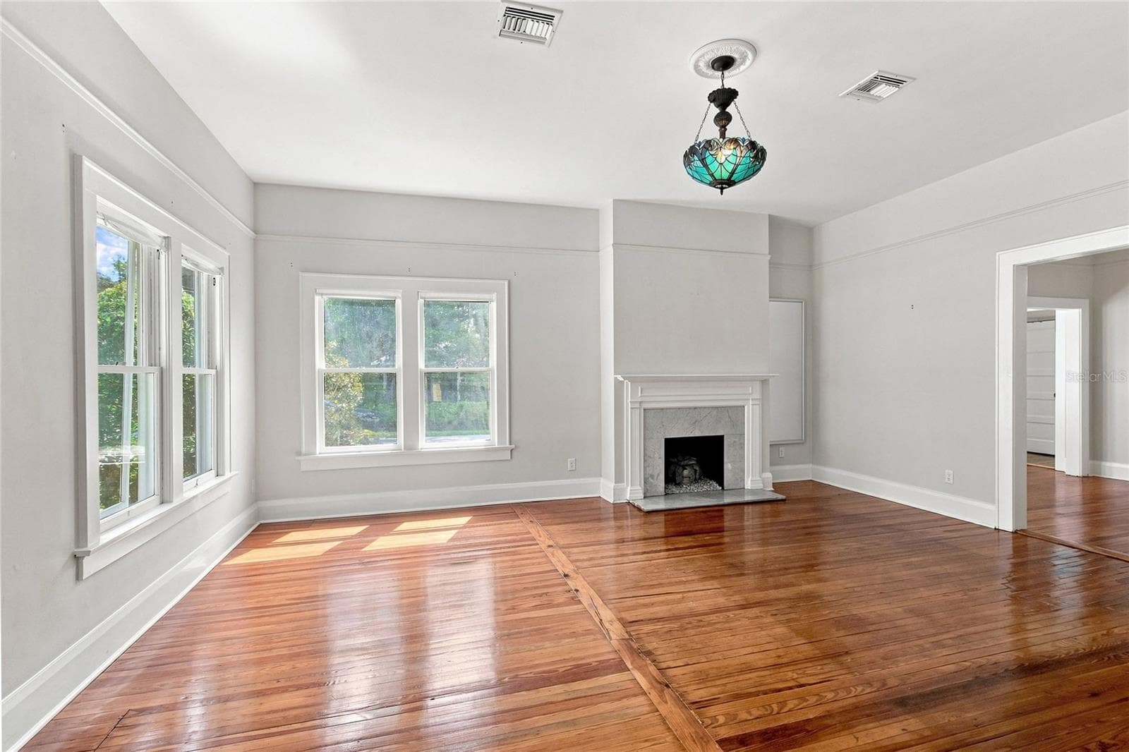 929 Vistabula St photo 3