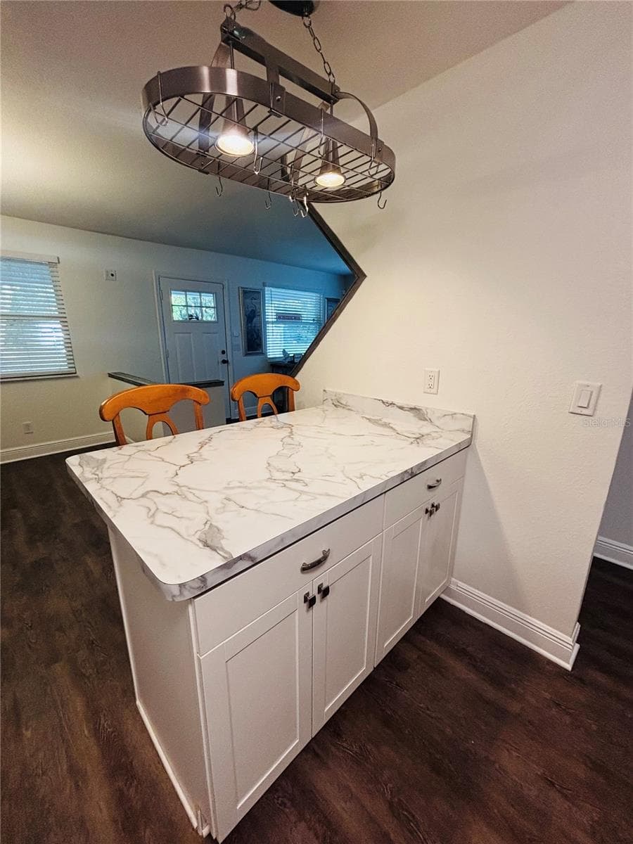 185 Roosevelt Ave photo 5