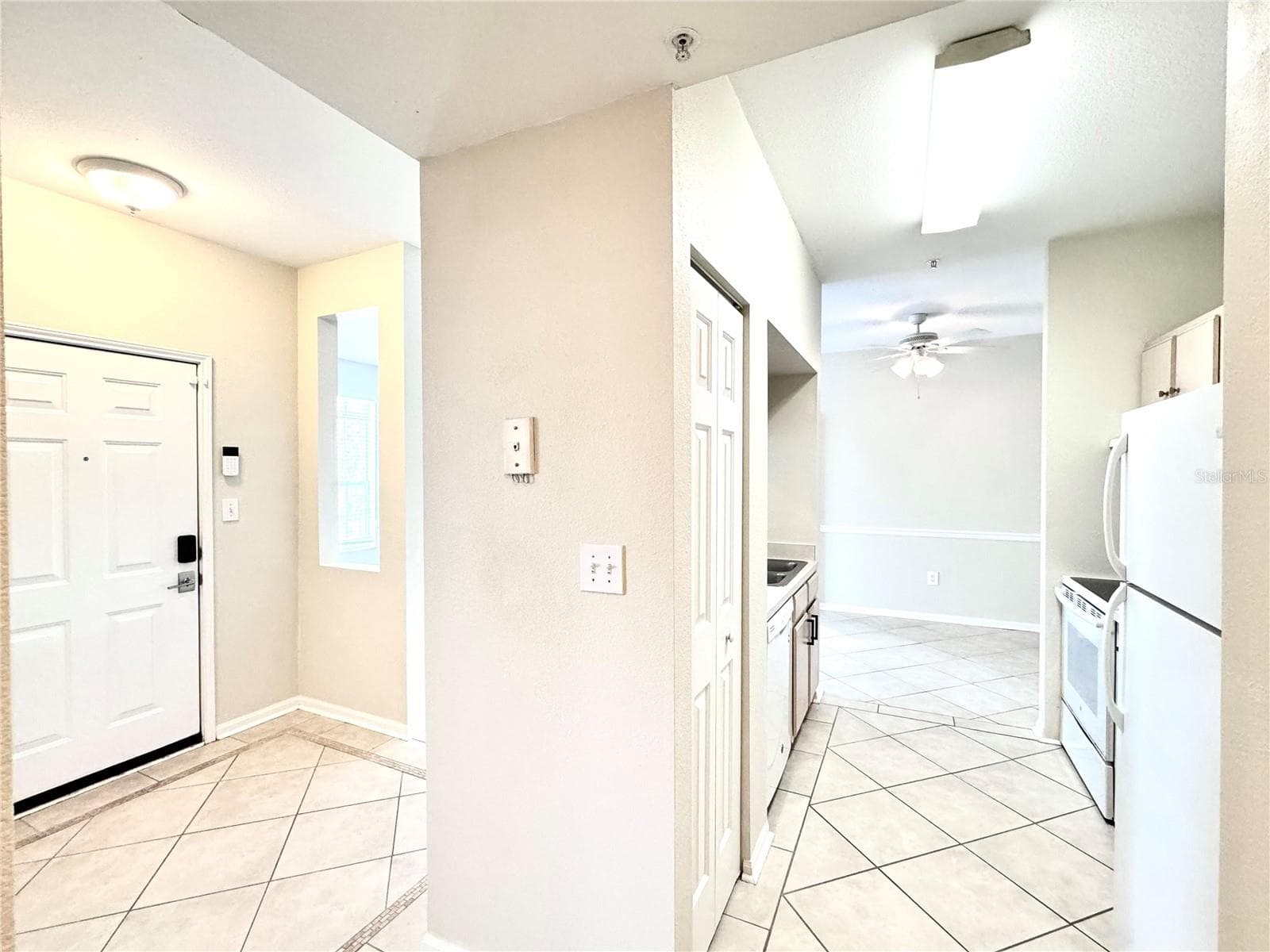 1238 S Missouri Ave #102 photo 4