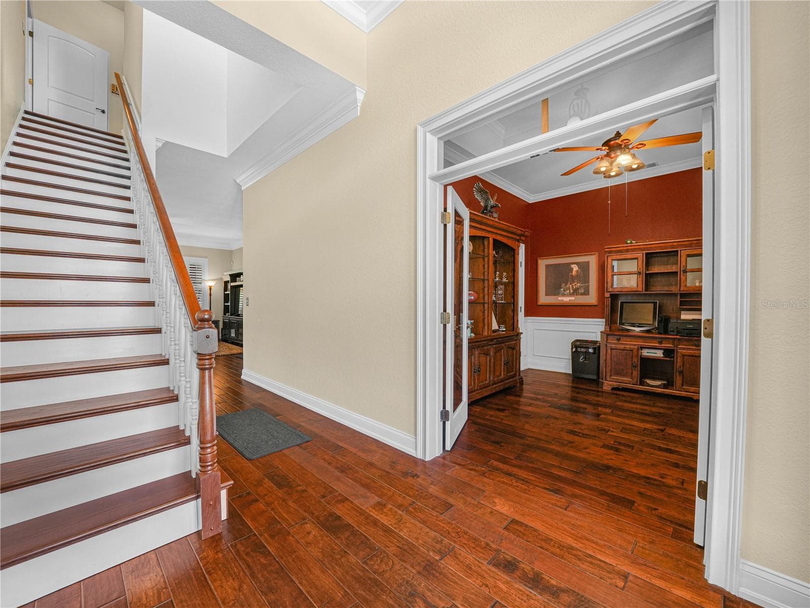 3108 Hawks Ridge Dr photo 2