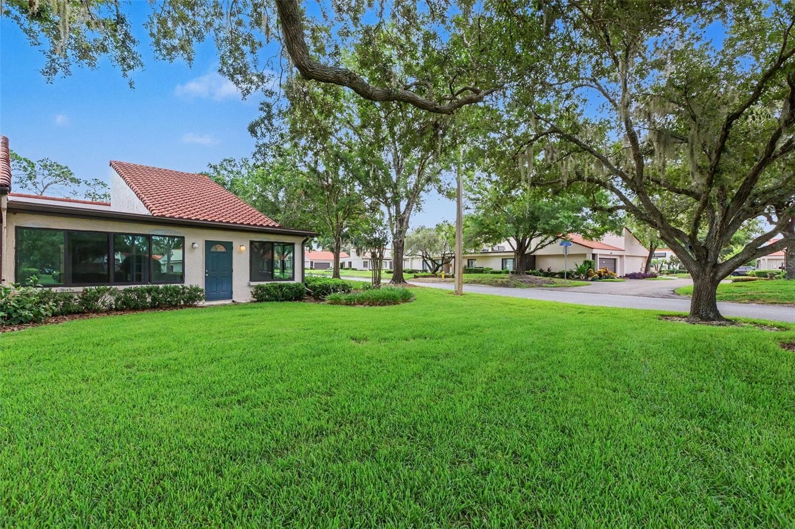 108 Seville CT N photo 2
