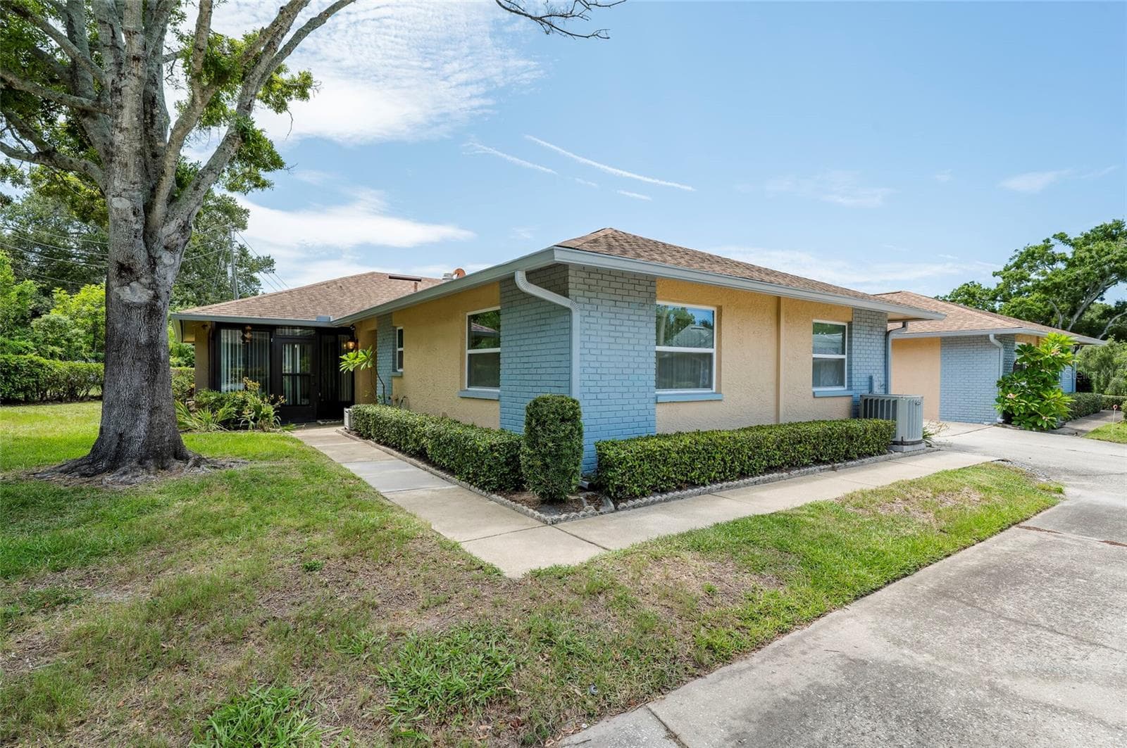 1245 Sutherland CT #1452 photo 3